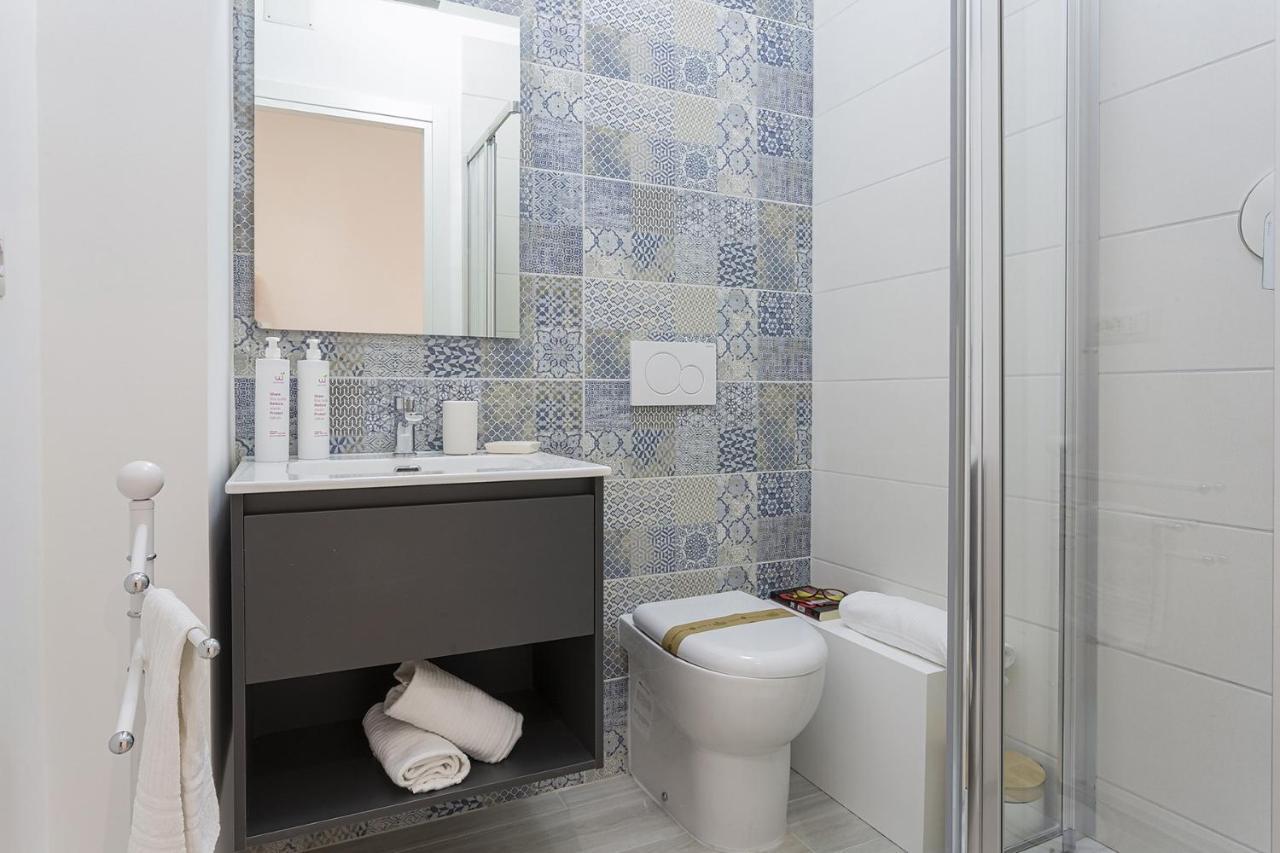 Contemporary Apartment In Sturla By Wonderful Italy ジェノヴァ エクステリア 写真